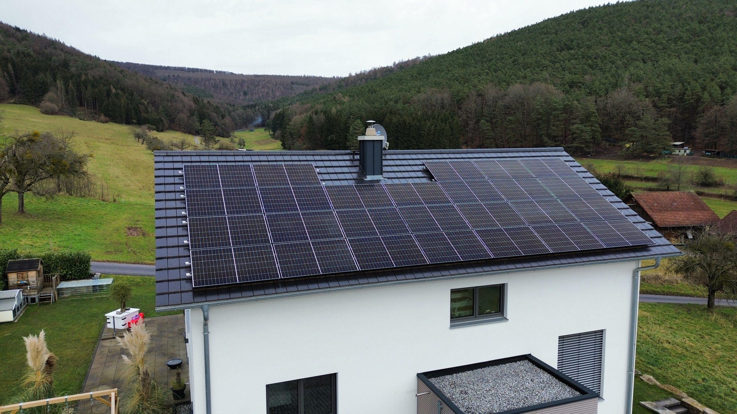 Referenzen Autari Photovoltaikanlage PV-Anlage